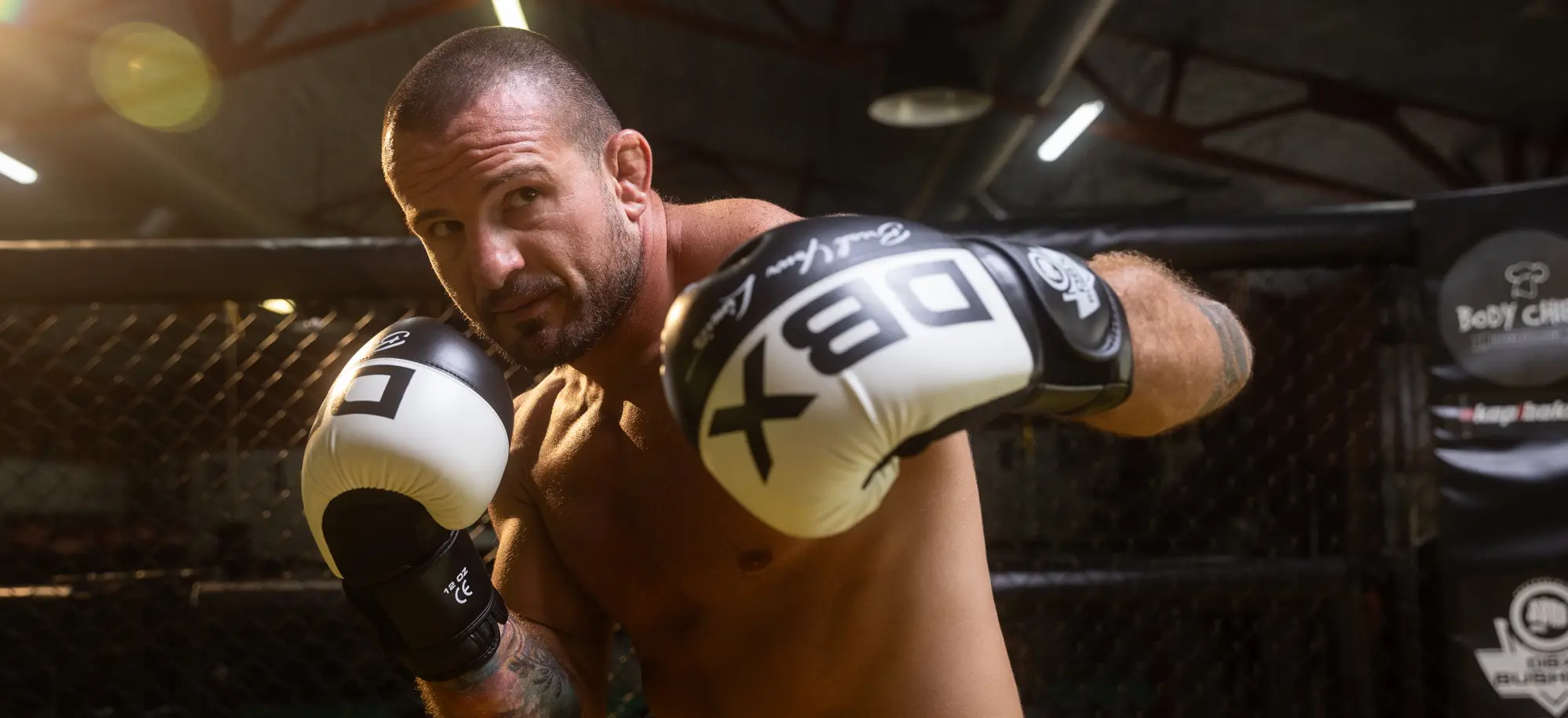 Rękawice bokserskie - jaki rozmiar wybrać, czym się kierować?